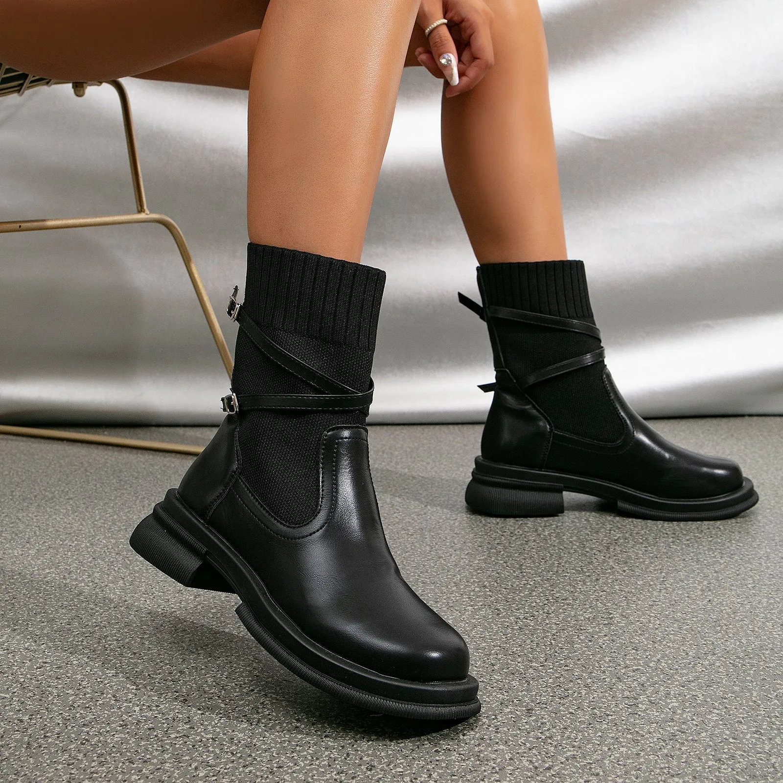 binfenxie- Strap Decor Ankle Boots