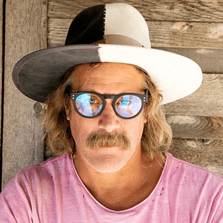 Caddis Reading Glasses, Soup Cans, Black White Pin