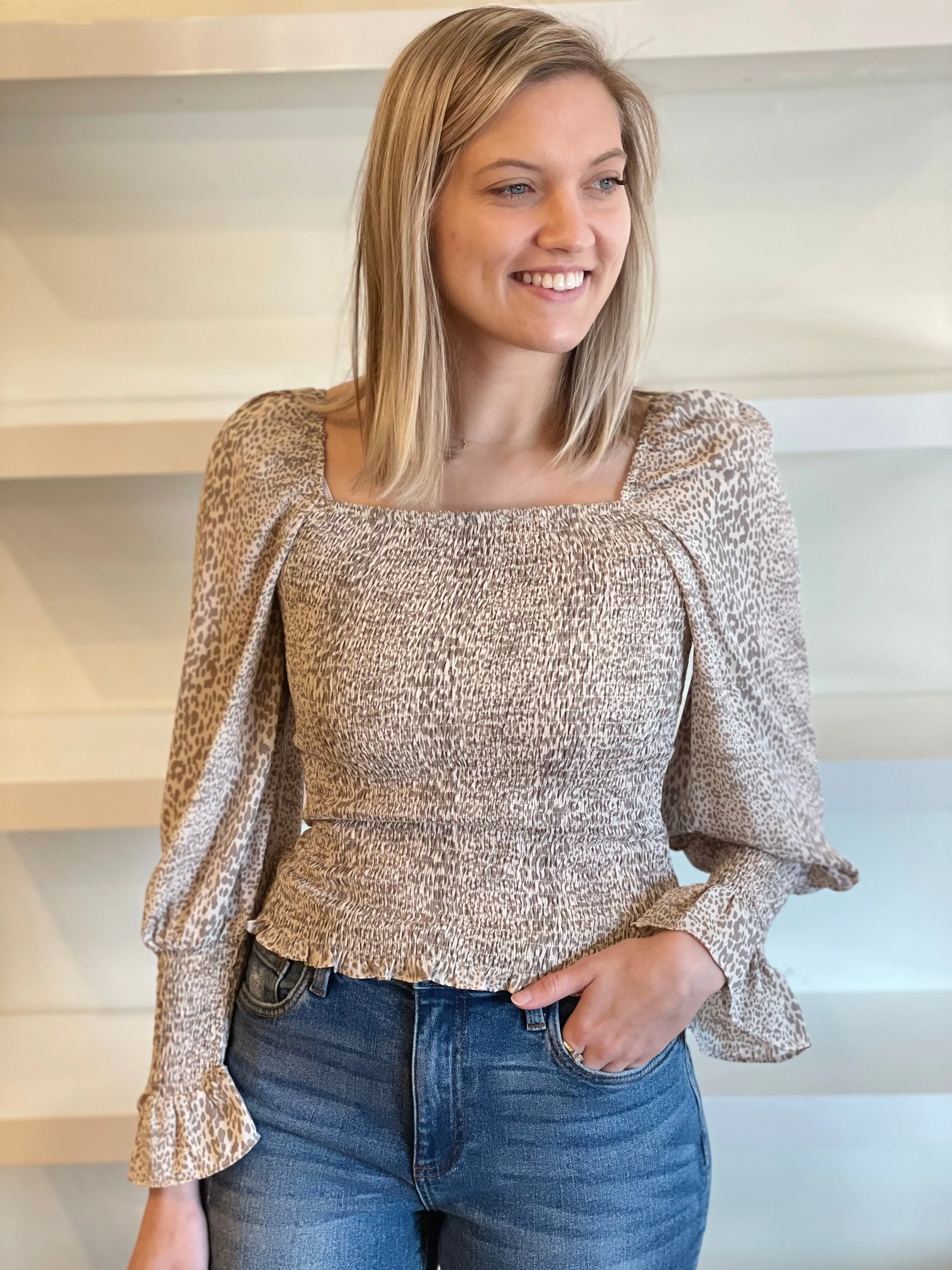 Cassie Top | Foxtrot