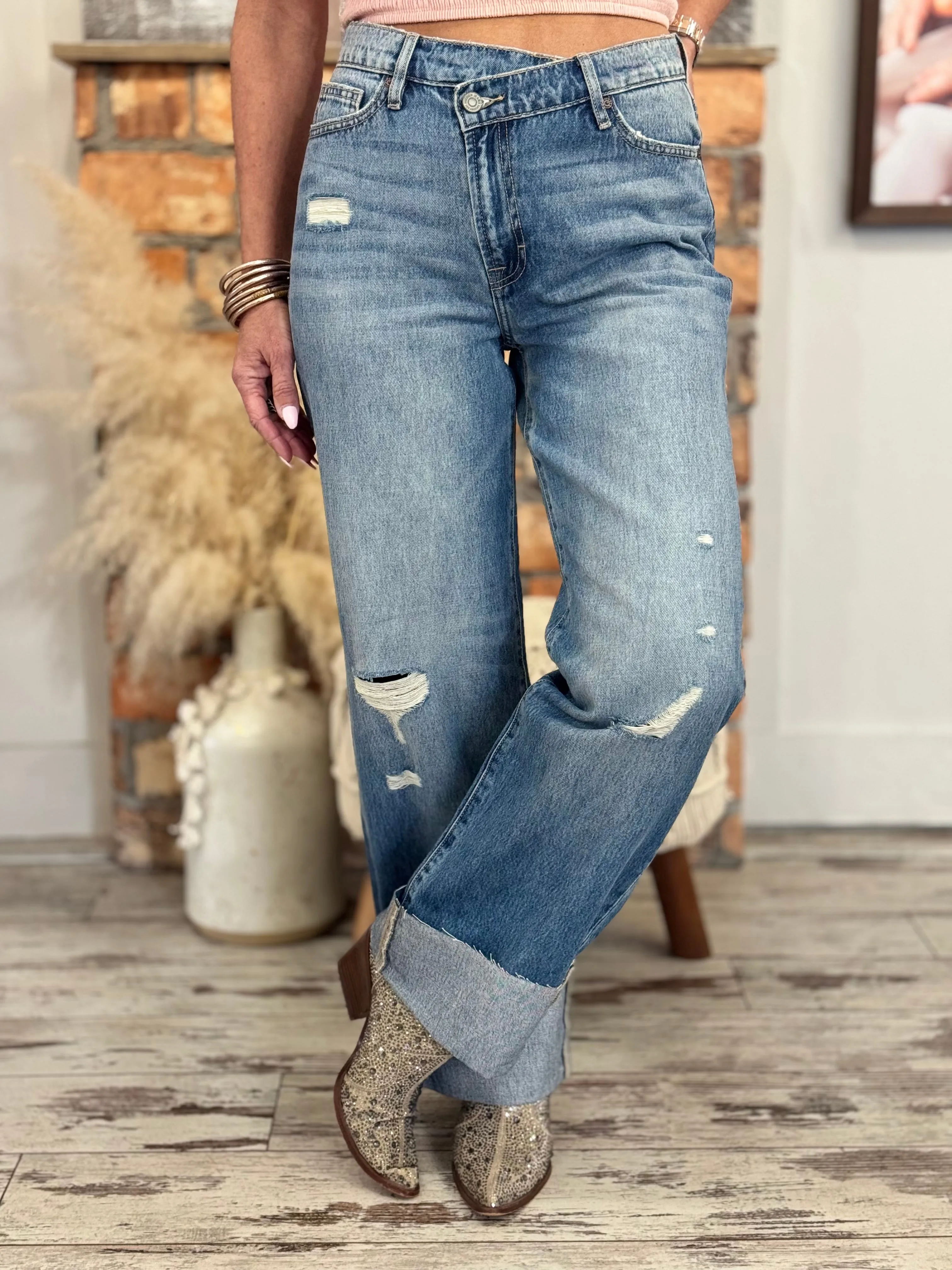 Crossover Cuffed Dad Jeans