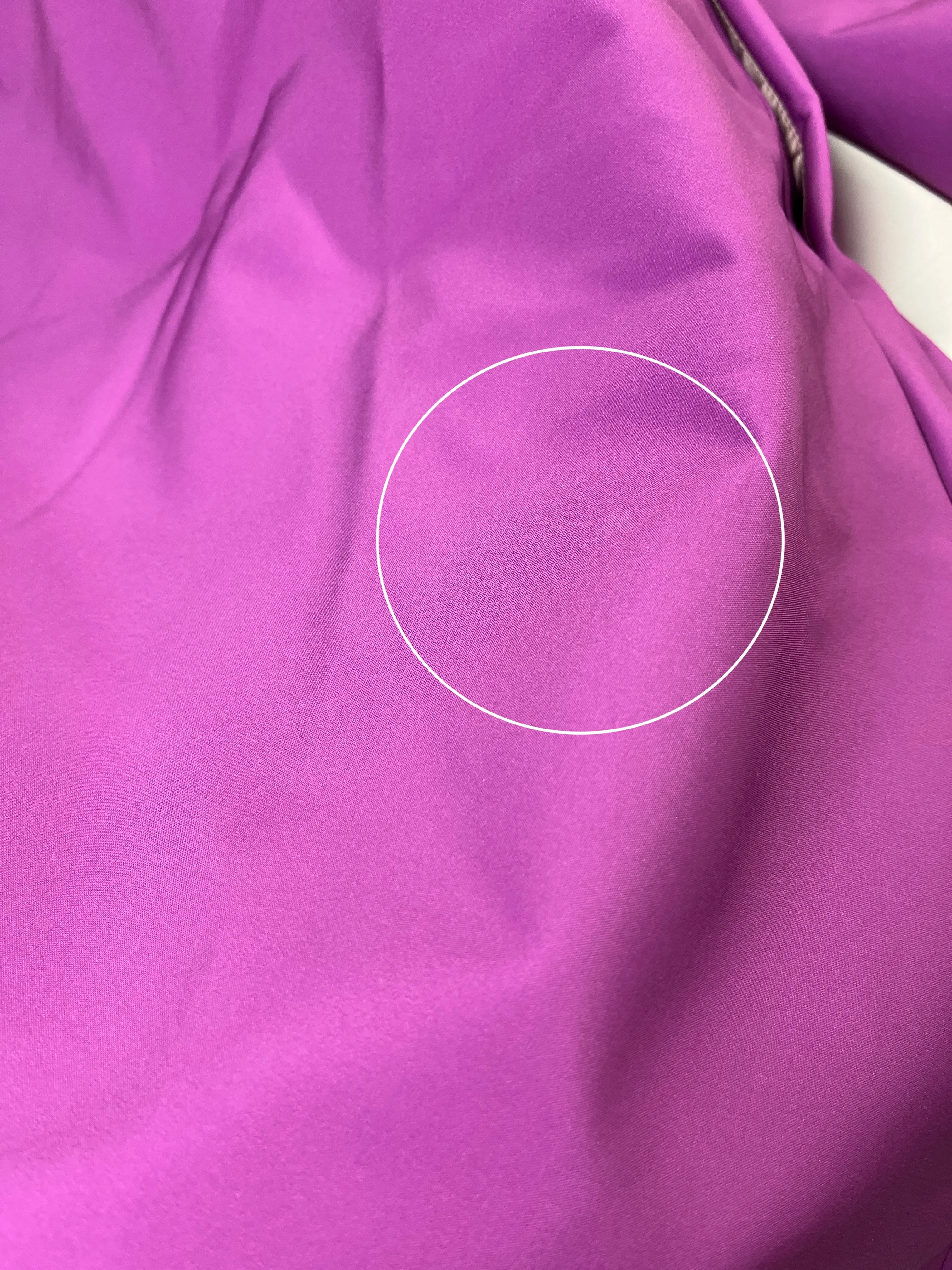'Daring Fuchsia' in size L tall (with imperfections)