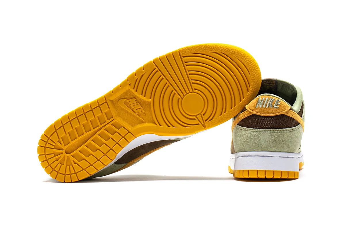 Dunk Low SE