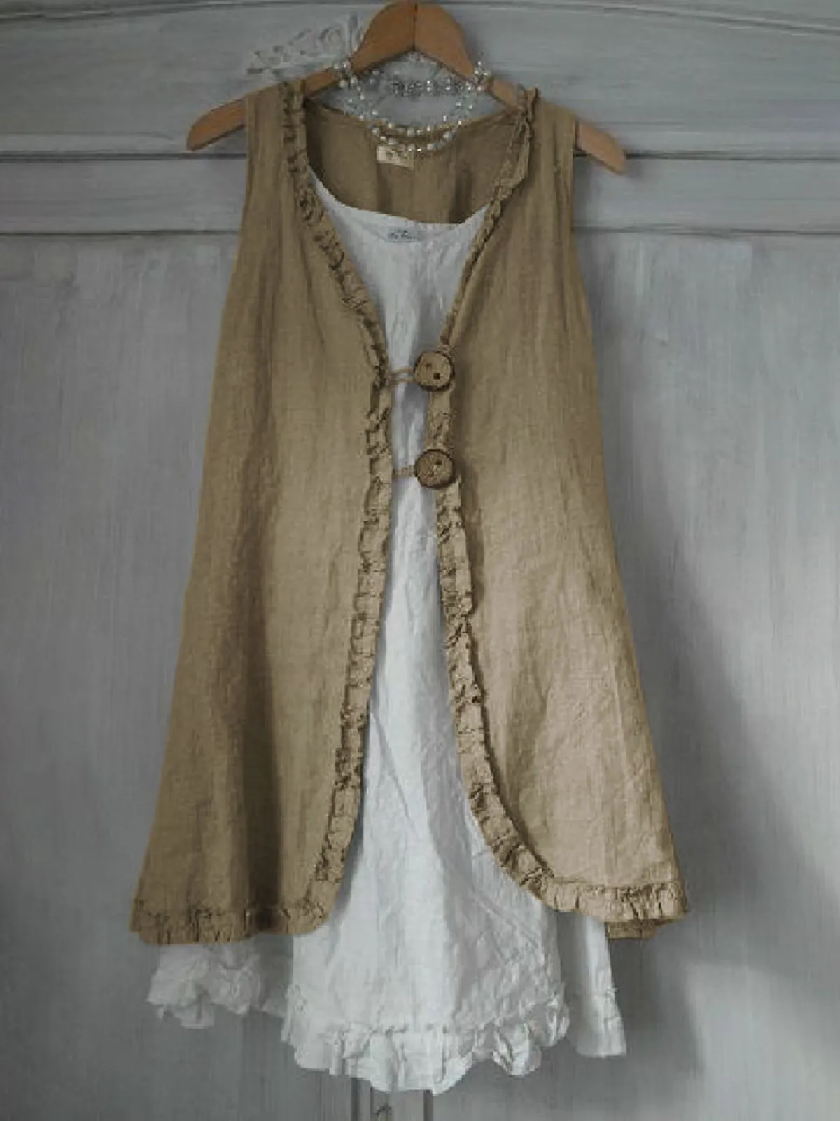 Dunnmall Buttoned Ruffled Sleeveless Linen Solid Shirts & Tops