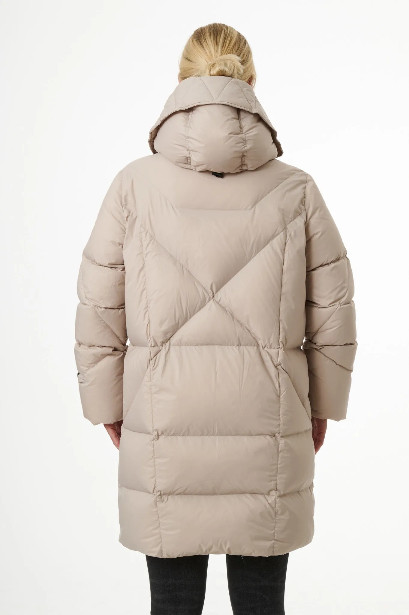 Finnja Down Coat | Linen & Black