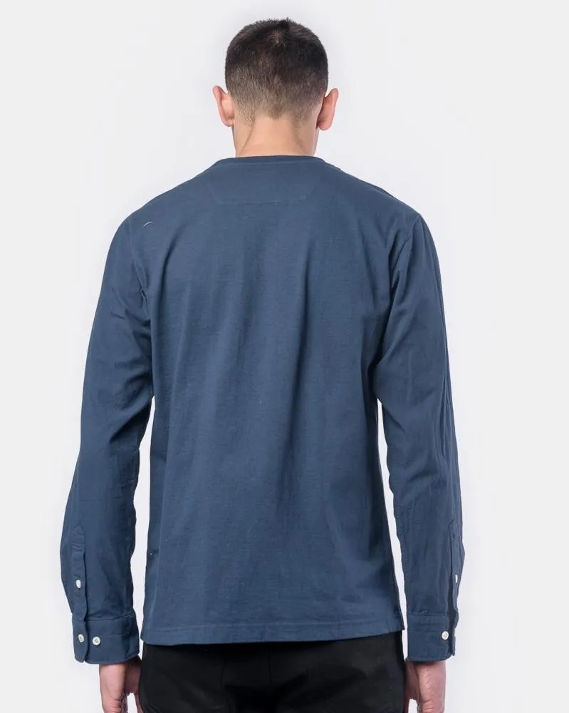 Garment Dye Shirt Sleeve T-Shirt in Navy