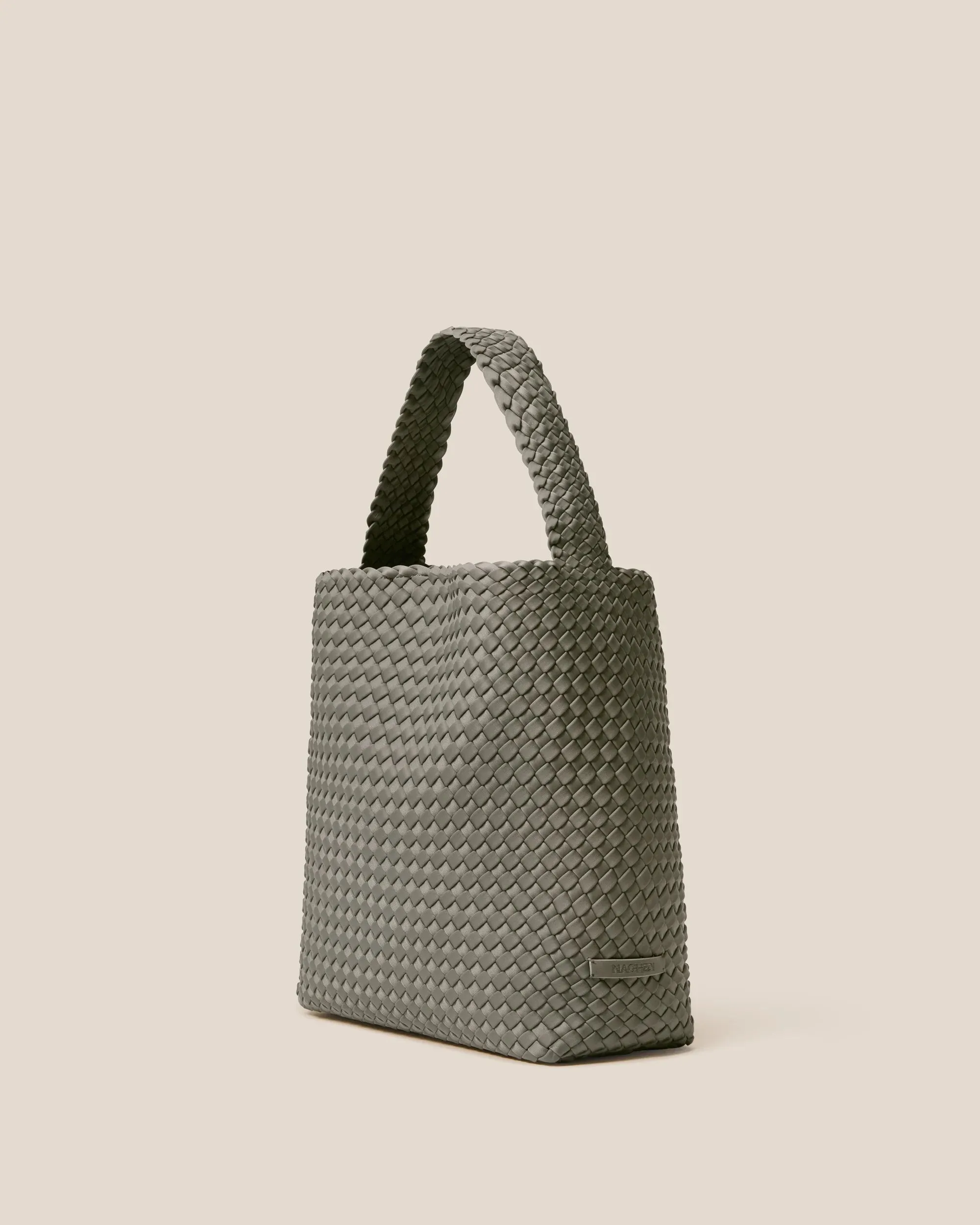 Naghedi Nomad Medium Hobo in Olive