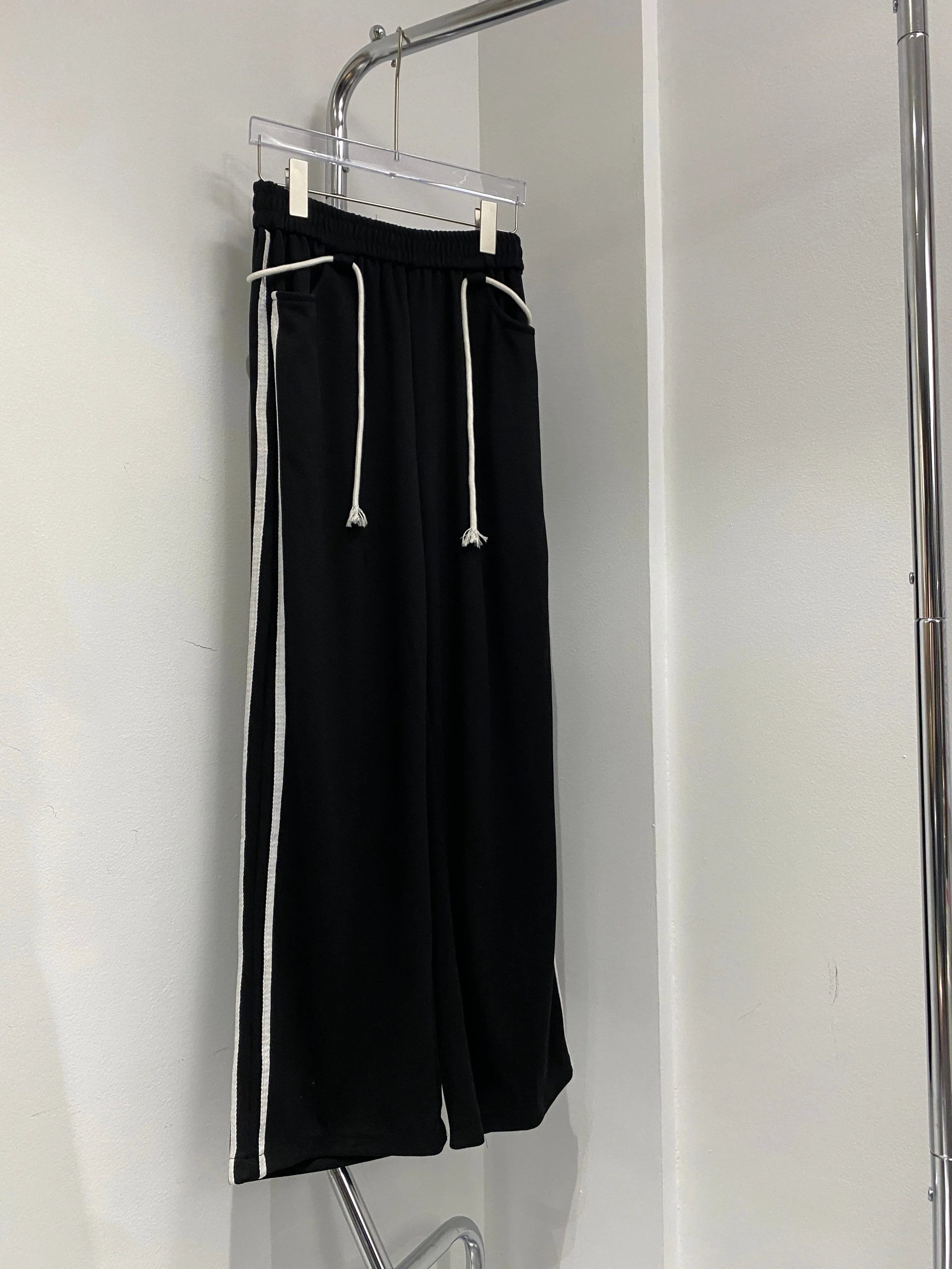 Side Striped Wide Leg Sweatpants - Black